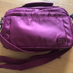 LUG Scoop Crossbody bag - Wine/Burgrundy